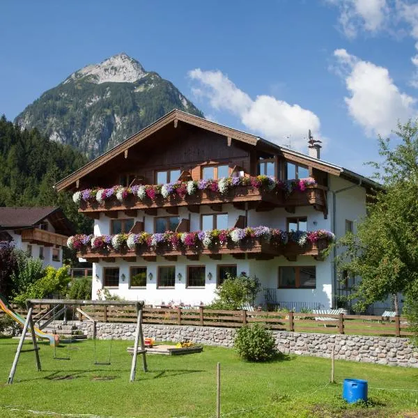 Gasthaus-Pension Golfvilla, hotel v destinaci Achenkirch