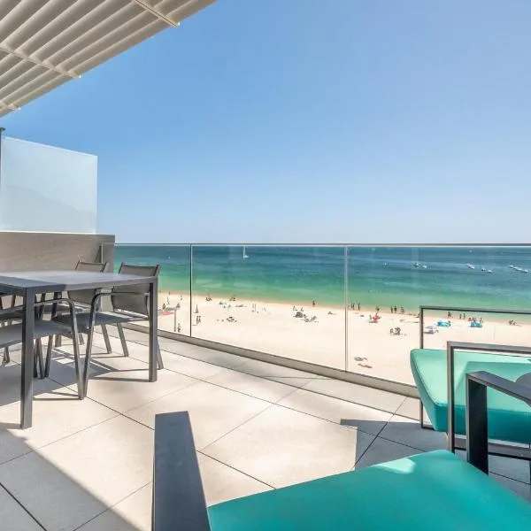 GuestReady - Beachfront Naufrago's Retreat 2, hotel sa Sesimbra