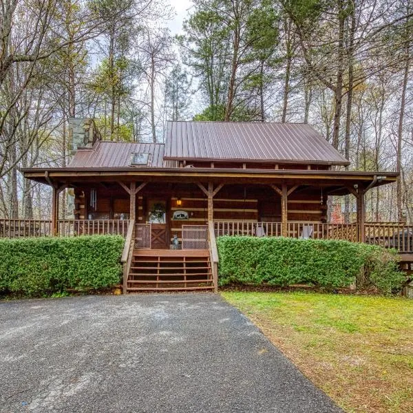 Fantastic Pet Friendly Cabin, Hot Tub, Fire Pit, hotel en Sevierville