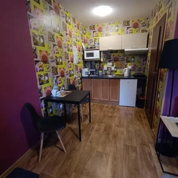 Apartamenty z ogrodem nr 2 typu studio, ξενοδοχείο σε Mrągowo