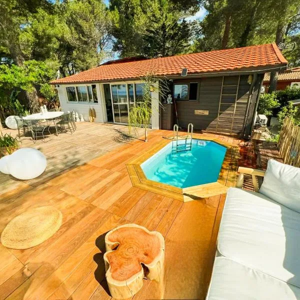 Chalet, Oasis et vue mer,proxi circuit Paul Ricard, hotel en Le Castellet