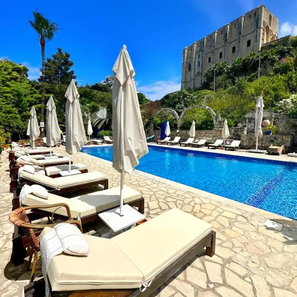 Bellapais Gardens, hotel en Kyrenia