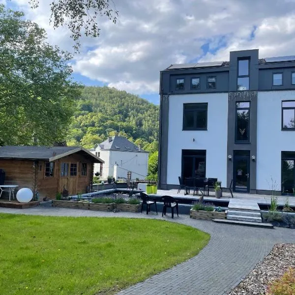 Gîte La Vieille Ferme Chaudfontaine et son jacuzzi, отель в Льеже