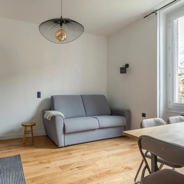 Appartement totalement rénové 4 couchage proche Lyon, hotel u gradu 'Oullins'