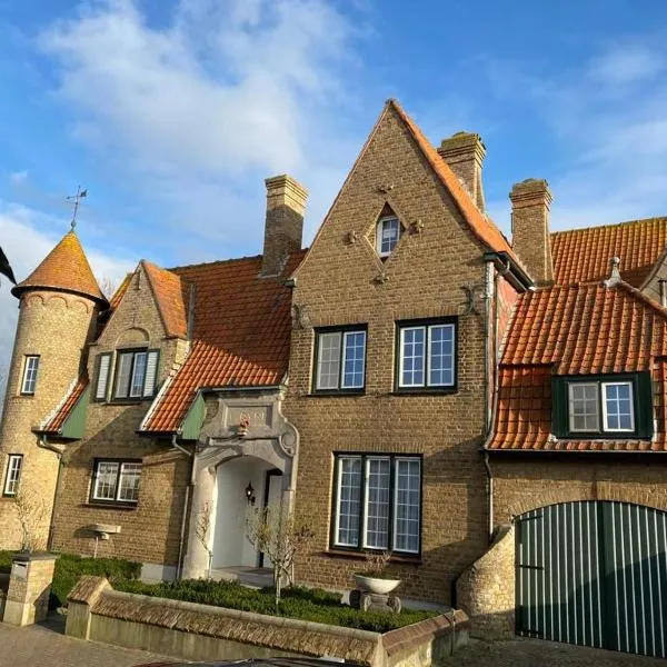 Villa La Dune - Ontbijt & parking inclusief, hotel in Middelkerke