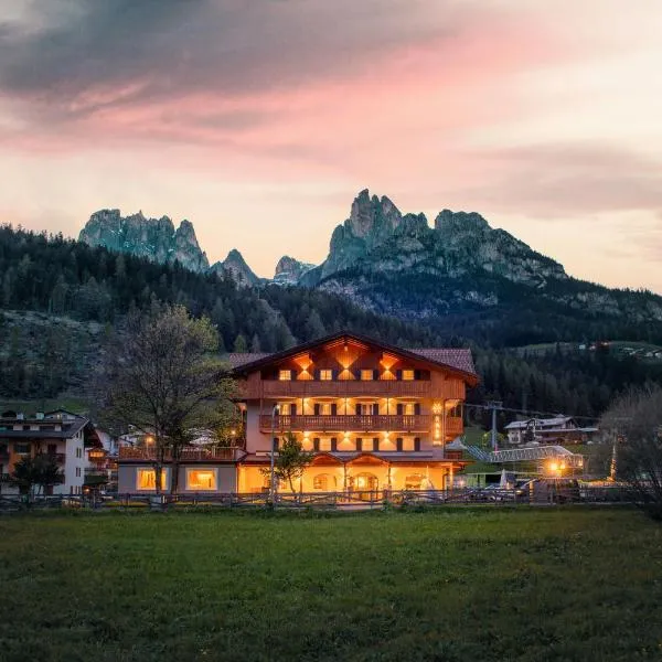 X Alp Hotel, hotel en Pozza di Fassa