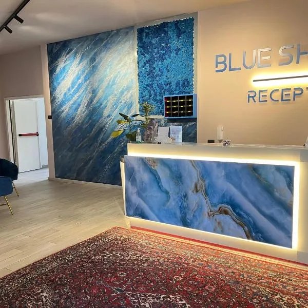 Blue Shades Hotel, hotel u Pizi