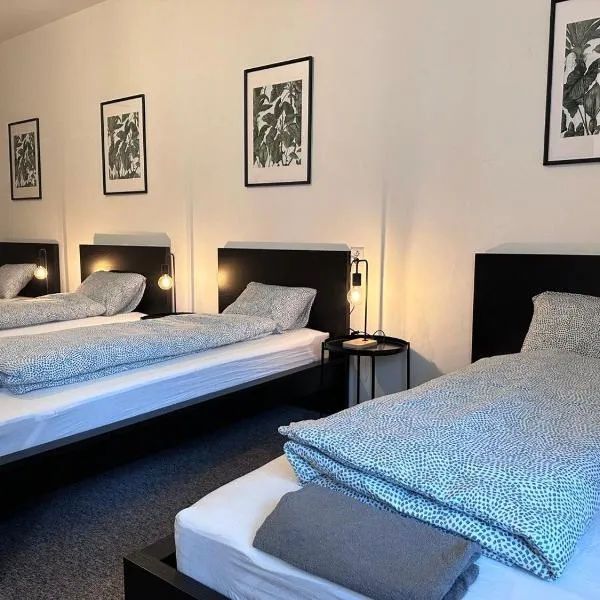 Black Style ROOMS Moravske namesti – hotel w mieście Brno