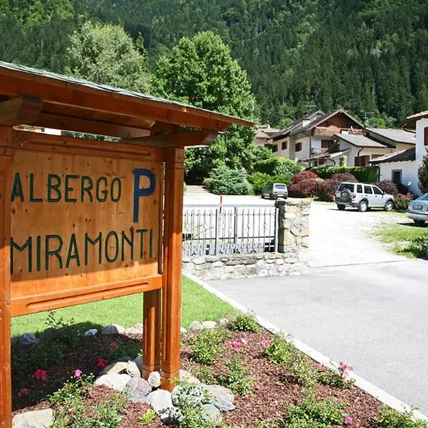 Albergo Miramonti, hotel em Ravascletto