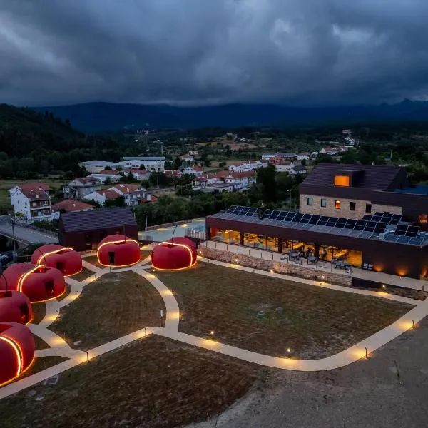 Cherry Sculpture Hotel, hotel u gradu 'Covilhã'