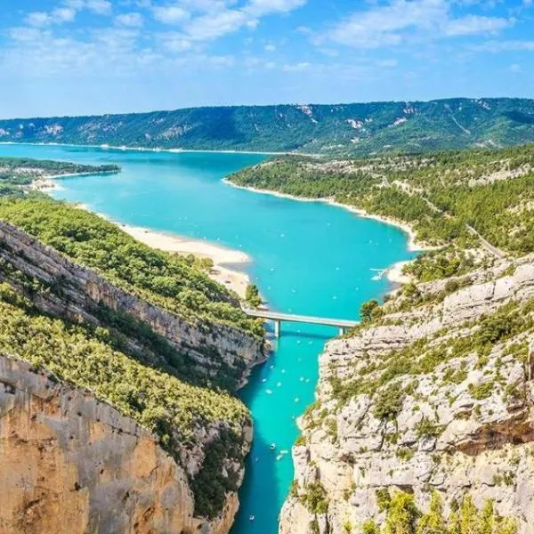 camping le Vieux Colombier, viešbutis mieste Moustiers-Sainte-Marie