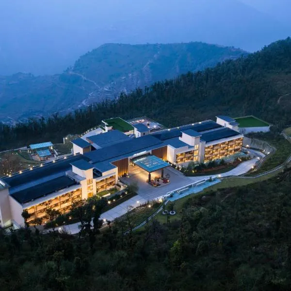 JW Marriott Mussoorie Walnut Grove Resort & Spa, hotel sa Mussoorie