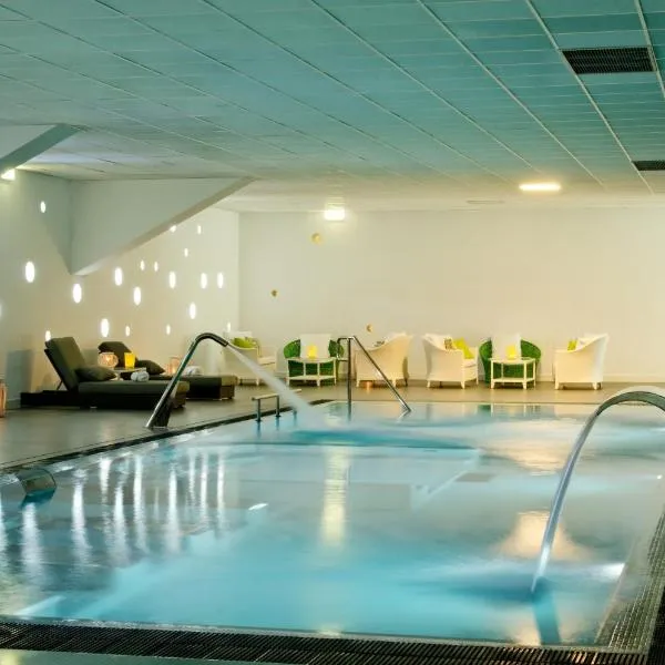 Open Village Sports Hotel & Spa Club, hôtel à Guimarães