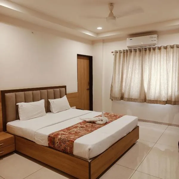 Hotel TrushaDham Near to Mahalaxmi Temple Kolhapur, hotel a Kolhapur