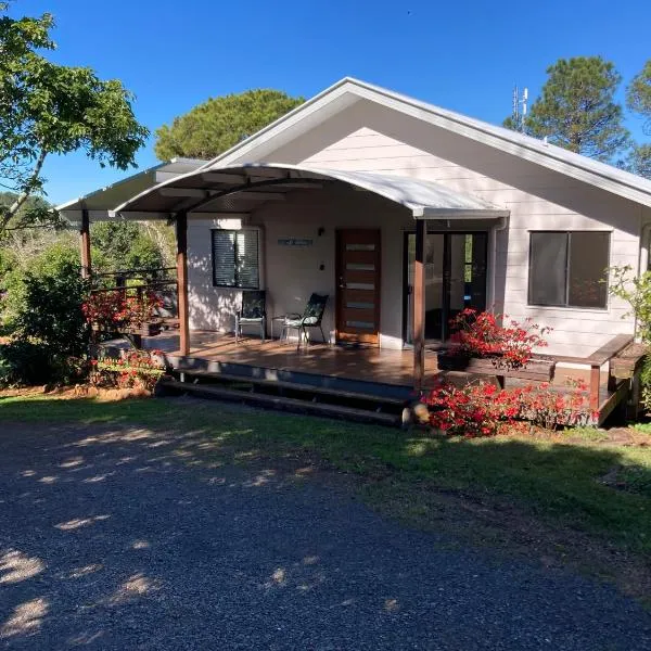 Flame Tree Chalet, hotel din Maleny