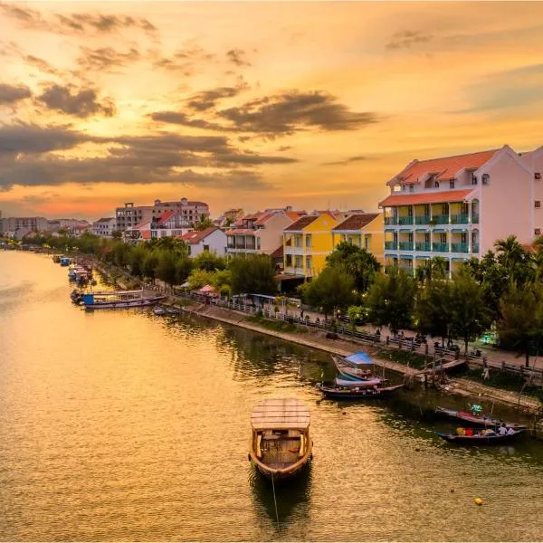 Lantana Riverside Hoi An Boutique Hotel & Spa: Hoi An bir otel