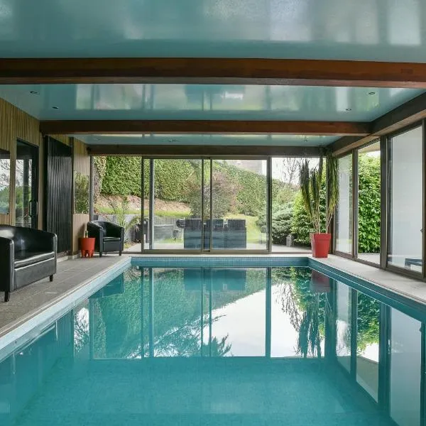 Superbe villa avec piscine intérieure, sauna, jacuzzi et salle de sport，安納馬斯的飯店