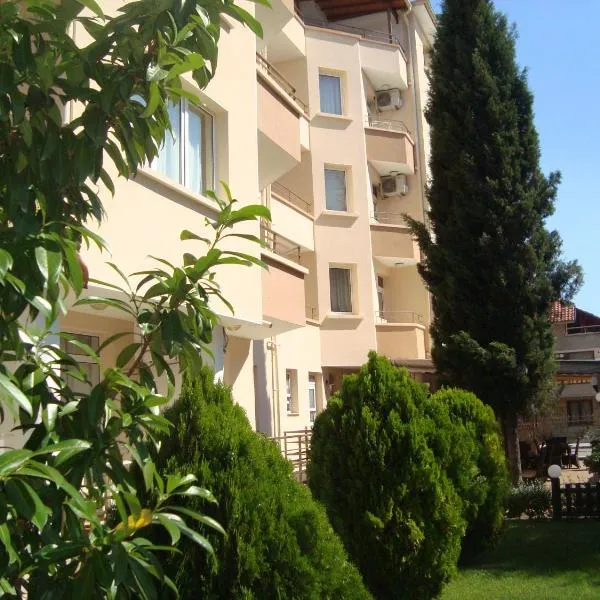 Hotel Astra, hotel Ravdában