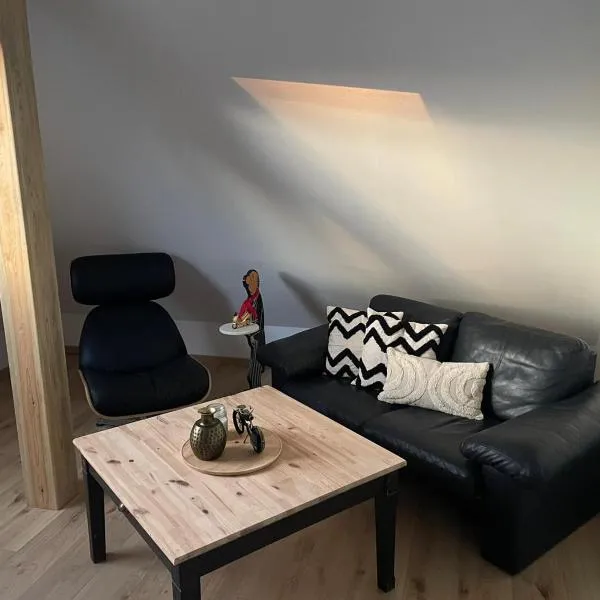 Moi S Moderne Dachgeschoss Wohnung in Zentrale lage, hotelli kohteessa Gelsenkirchen