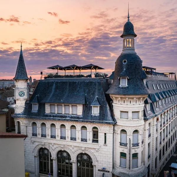 HÔTEL & SPA Panorama 360, hotel em Mâcon