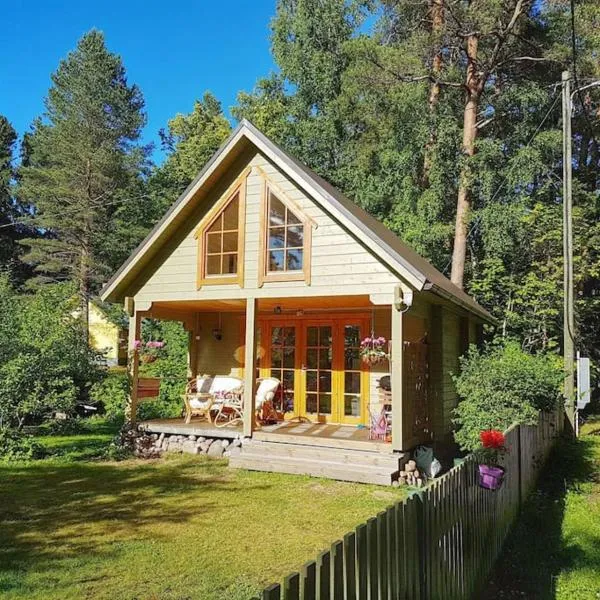 Well-equipped summerhouse with sauna in Võsu, отель в городе Сагади