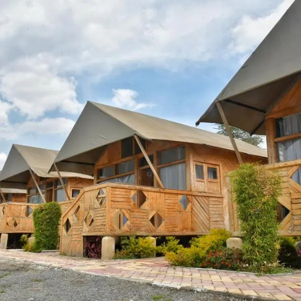 Viesnīca KENTWOOD CABINS AND CAMP pilsētā Heni Village