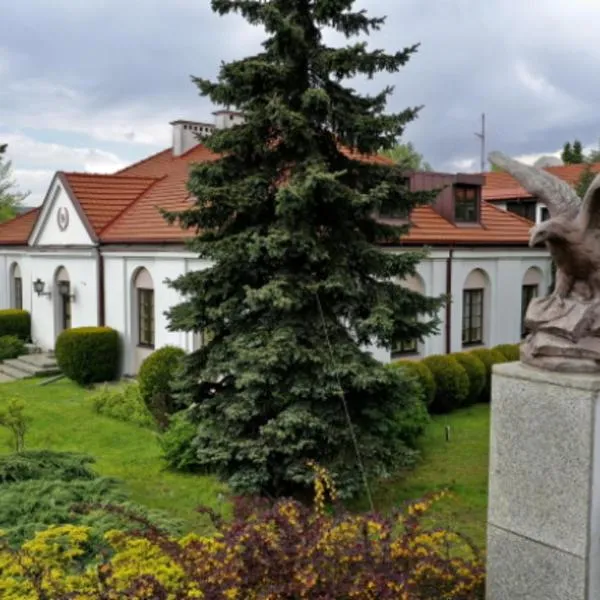 Hotel "Zajazd Napoleoński"，位于华沙的酒店