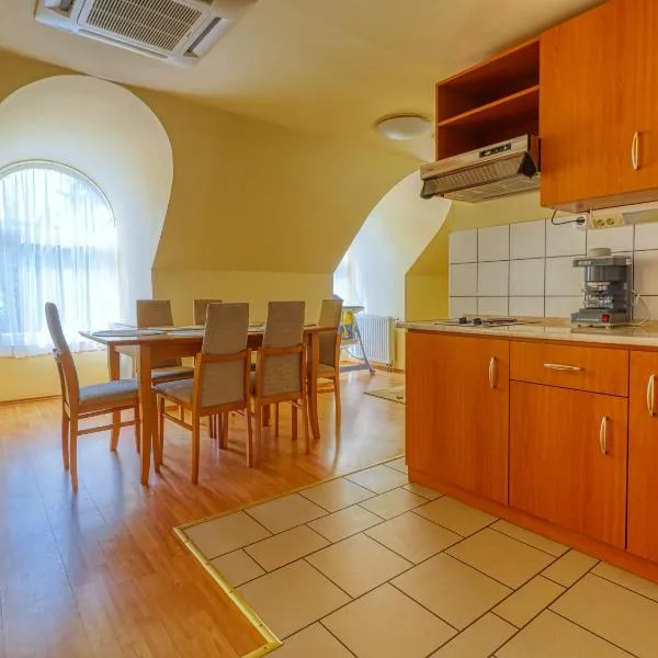 Villa Park Apartmanház, hótel í Szilvásvárad