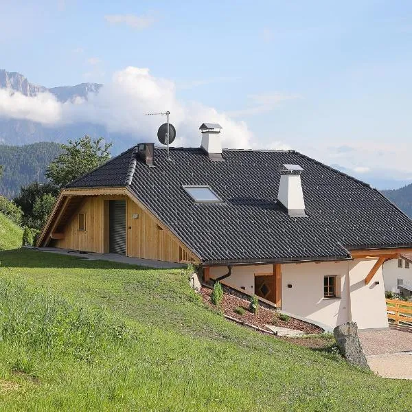 Chalet Roderer, hotel a Laion