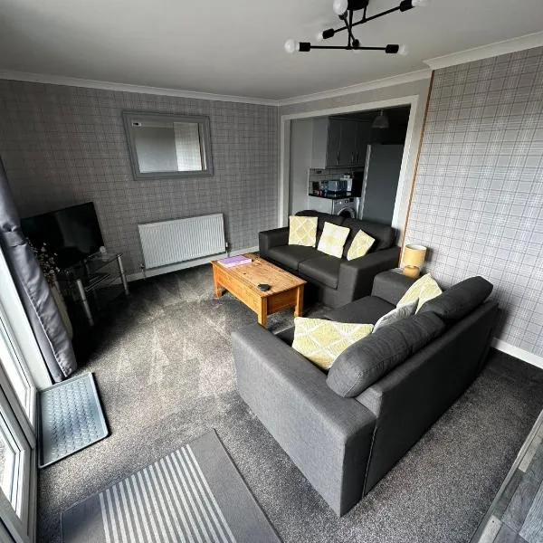 Self Catering Spacious 2 Bed Apartment with sea views, hotel a Gairloch