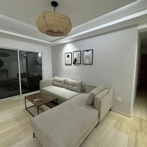 The pearl of Aouina - Modern Splus2 luxurious apartment, хотел в Ла Гулет