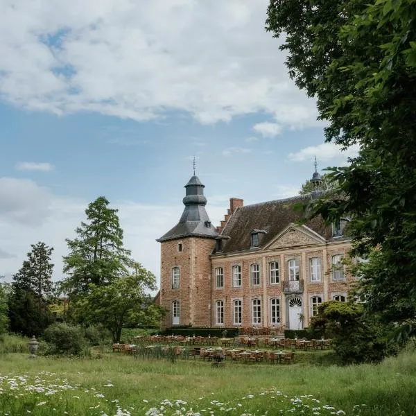 Château de Looz, hotel u gradu Sint Trojden