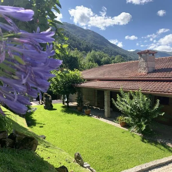 Casa do Fijogo no Gerês, hotel v destinácii Rio Caldo