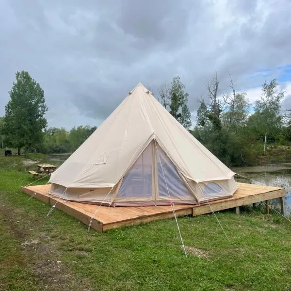 Tipi du pied de loup, hotel Clérey