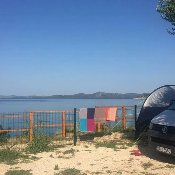 Relax camp, hotel em Biograd na Moru