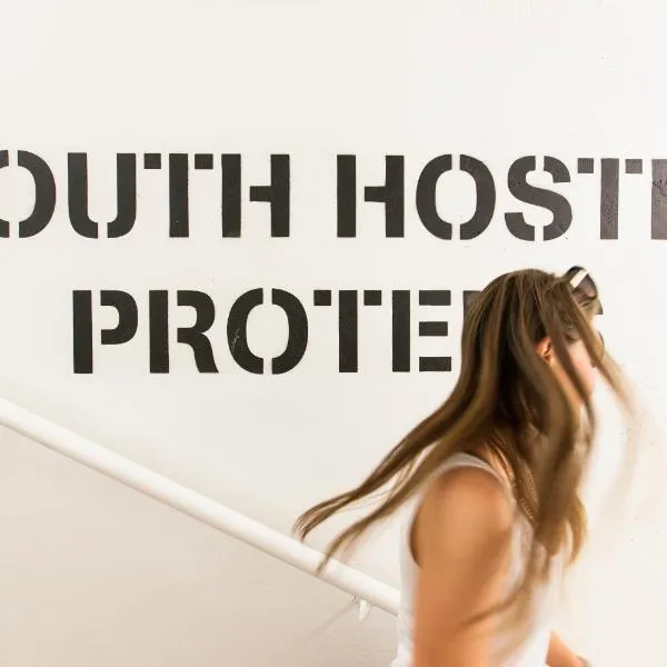 Youth Hostel Proteus Postojna, hotell i Postojna