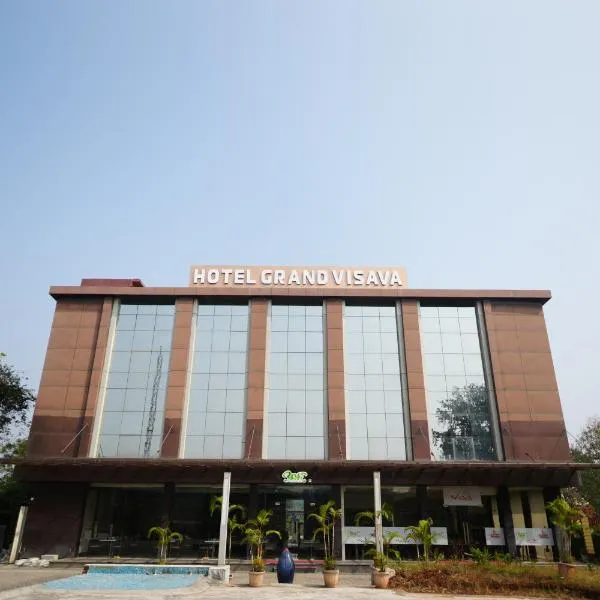 Hotel Grand Visava Lonavala, готель у місті Khandāla