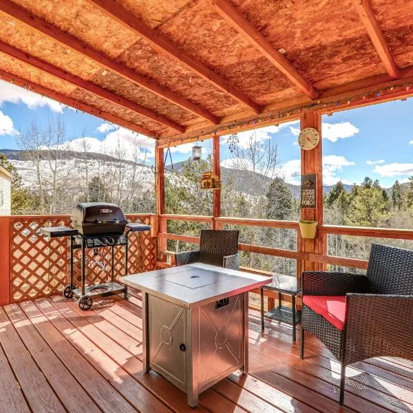 Colorado Vacation Rental with Deck and Mtn Views，克里普爾溪的飯店