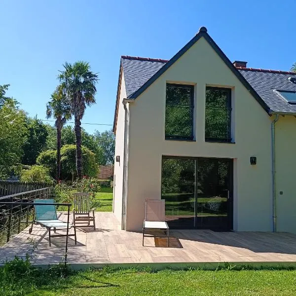 Rennes में, होटल Gîte à côté de " la Java bleue" en bord de rivière