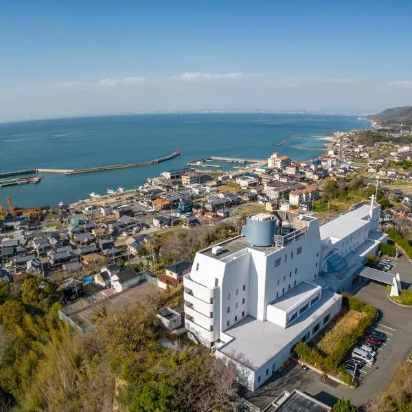 KAMENOI HOTEL Awajishima, hotell i Awaji