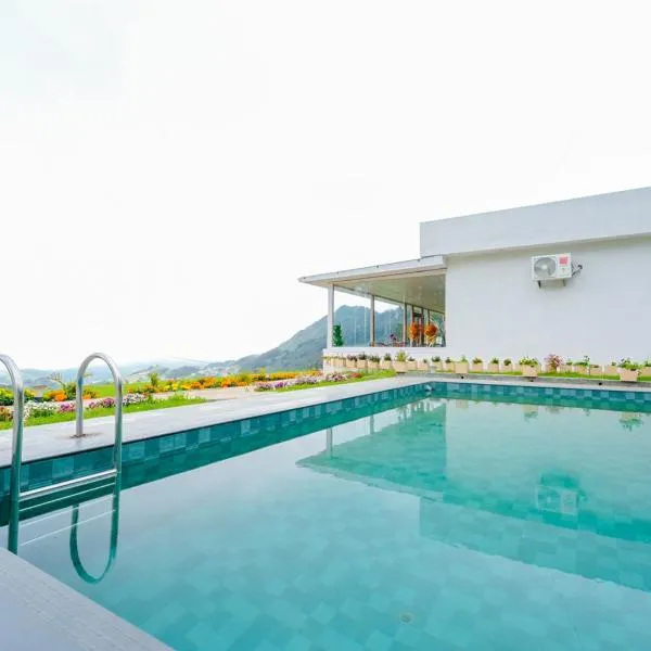 Silent Retreat Ooty Pool Resort by VOYE HOMES, hotell i Ooty