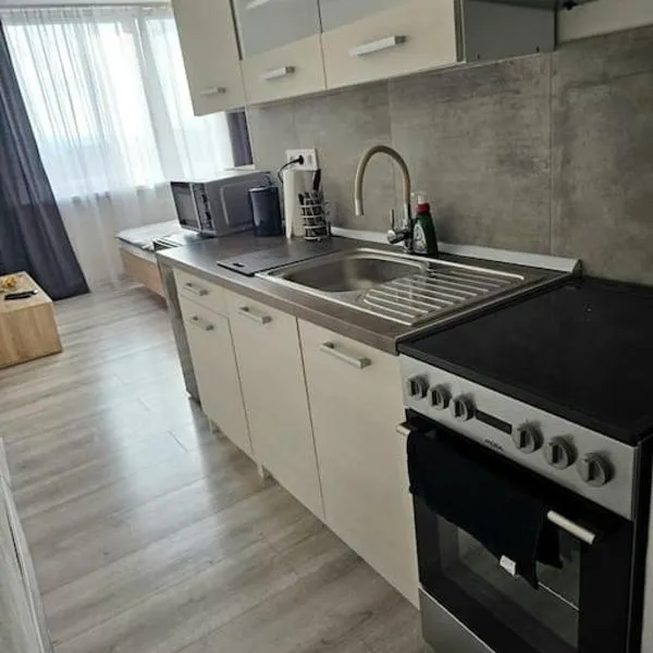 Apartmán pri rieke, khách sạn ở Michalovce