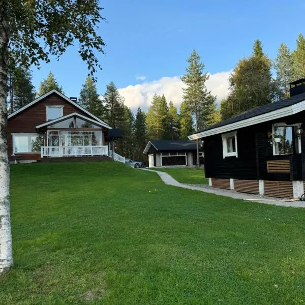 Villa Ihanus 100 m2 ja rantasauna järven rannalla, hotel i Kuusamo