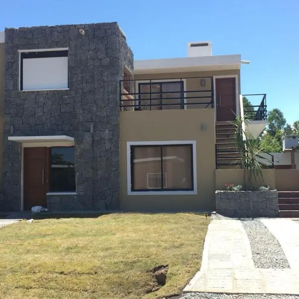 Casas Piriápolis en alquiler, hotel u gradu 'Piriápolis'