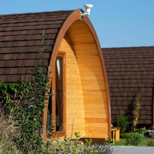 Findhorn Ecovillage Escape Eco Pod Pet free, hotel din Lossiemouth