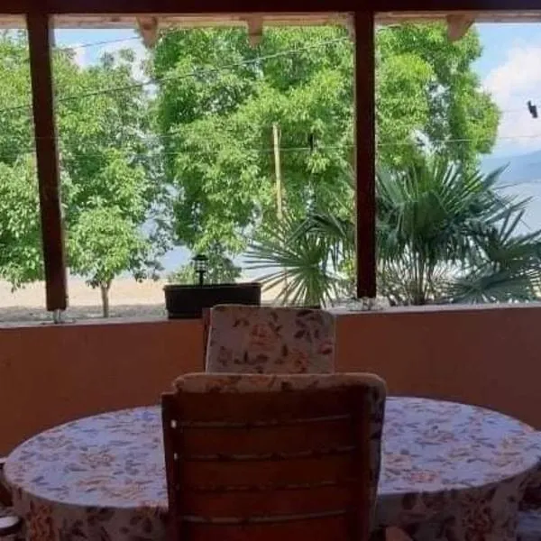 Apartmani Panorama 2, hotel em Star Dojran