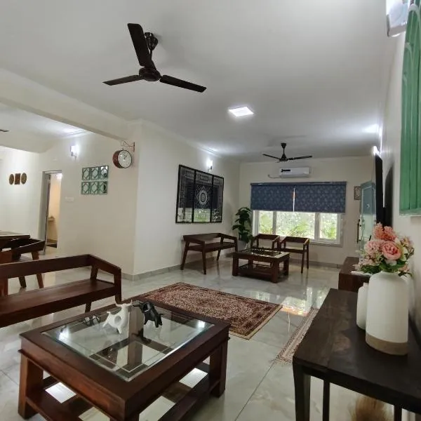 Lapis1, Best 3BHK Luxury Home Stay Thrissur - 7Elysee Homes, hotel em Thrissur