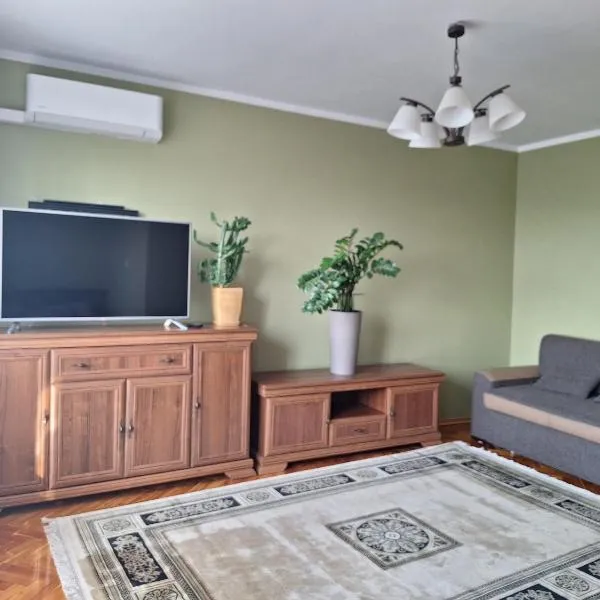 Apartament Smile Stalowa Wola, hotelli kohteessa Stalowa Wola