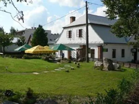 Penzion Taferna, hotel di Žďár nad Sázavou