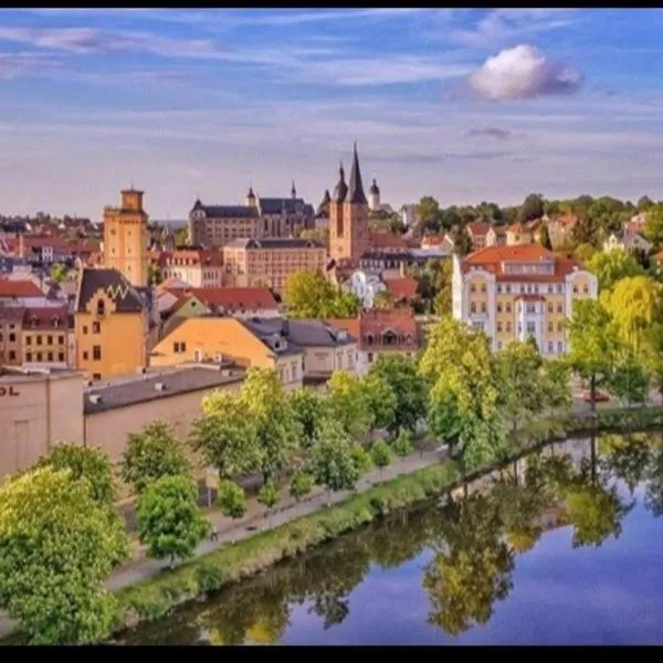 Viesnīca Monteurwohnung, Arbeiterunterkunft, Pension, Gästewohnung in Altenburg , Kurz u Langzeitmiete pilsētā Altenburga